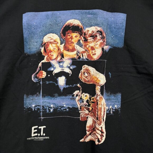 ET the Extra-Terrestrial Movie Theater Art Poster T-Shirt XL - Picture 2 of 4